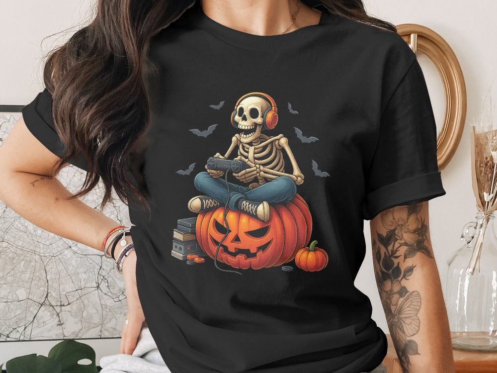 Funny Halloween Skeleton Gamer Video Gaming Spooky controller T-Shirt