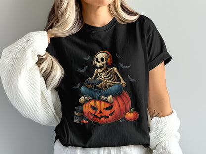 Funny Halloween Skeleton Gamer Video Gaming Spooky controller T-Shirt