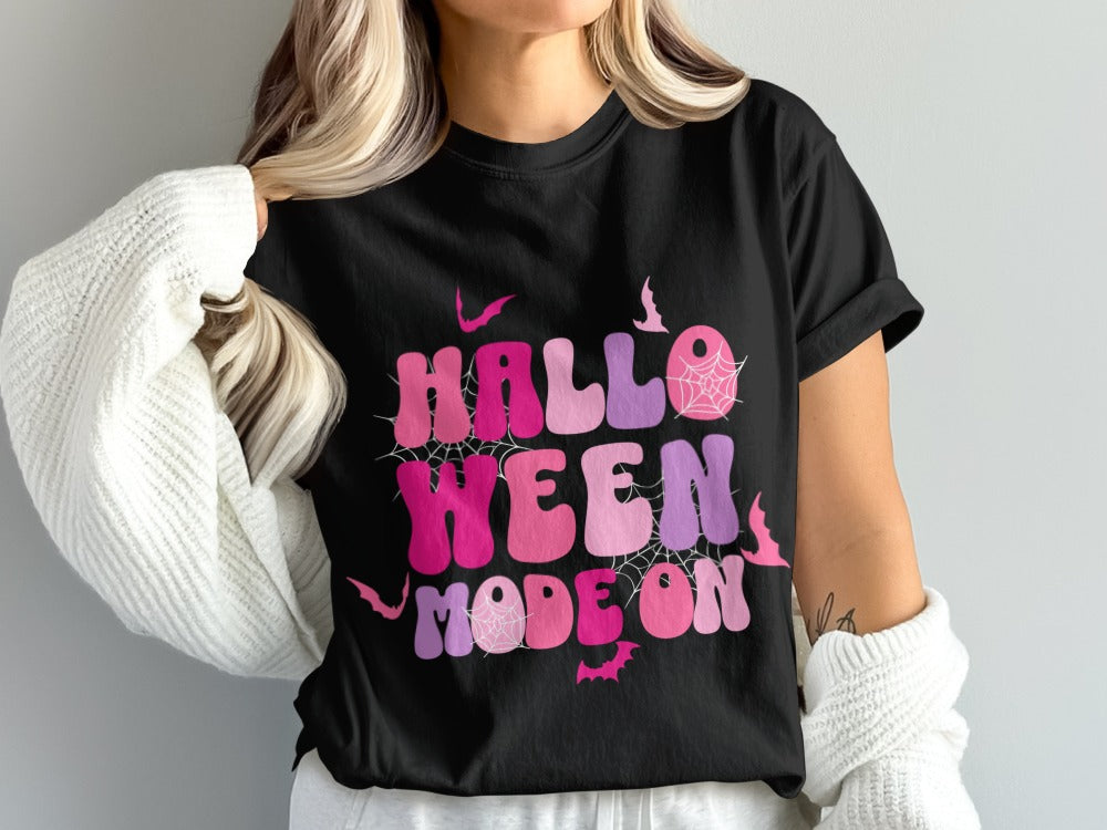 Funny Halloween Mom Spooky Mama Skeleton Mommy T-Shirt
