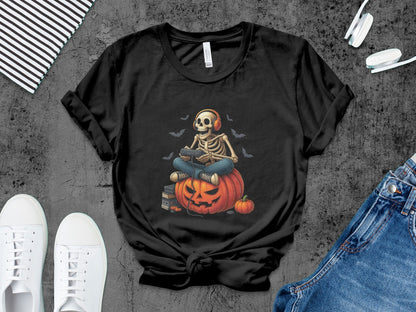 Funny Halloween Skeleton Gamer Video Gaming Spooky controller T-Shirt