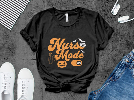 Funny Halloween Nurse Spooky Pumpkin Nursing Boo Crew T-Shirt
